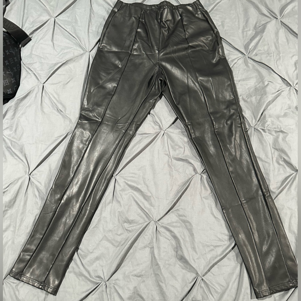 Faux leather leggings